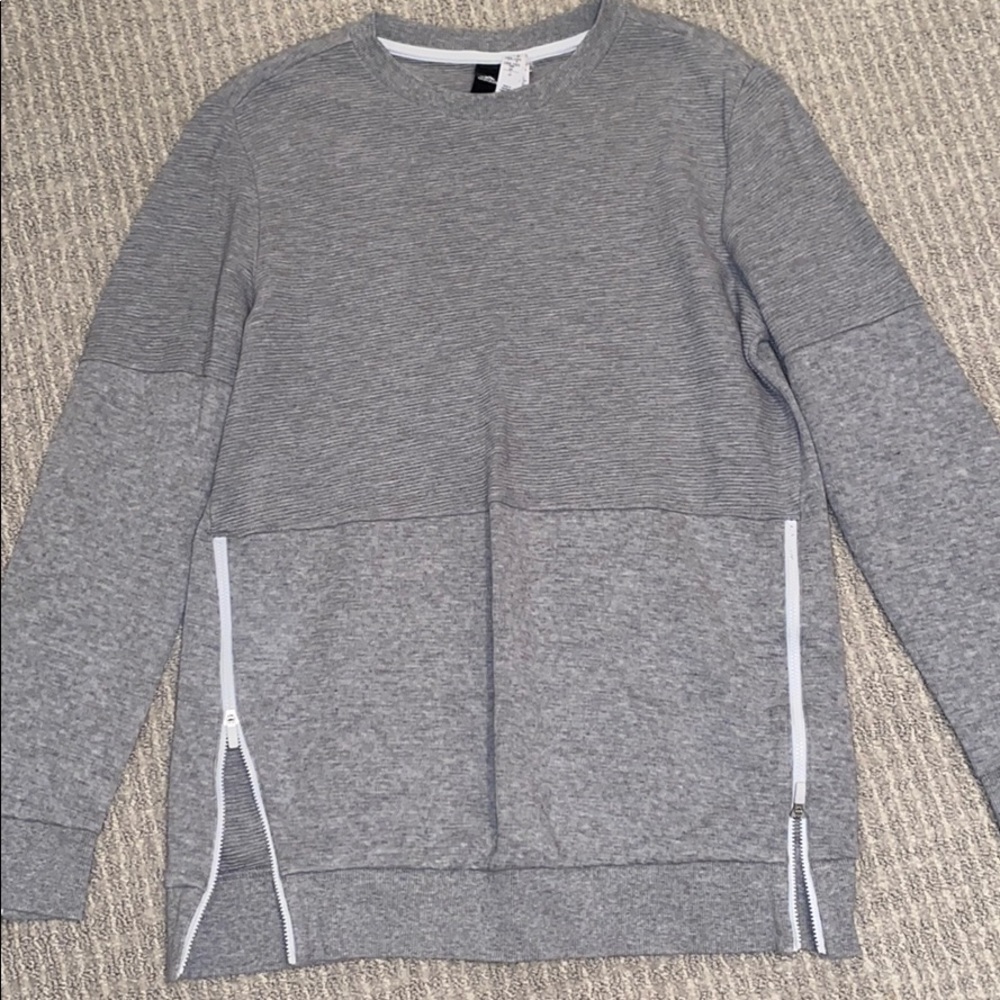 ADIDAS longs sleeve